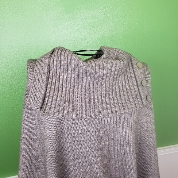 Nanette Lepore Women's Rabbit Cashmere Lambswool Pullover Poncho OS - Picture 3 of 12